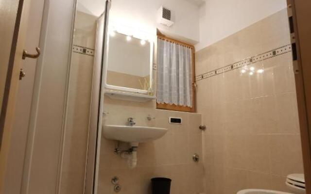 Snowflake Apartment