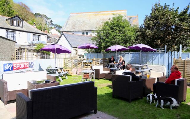 The Old Millhouse Inn