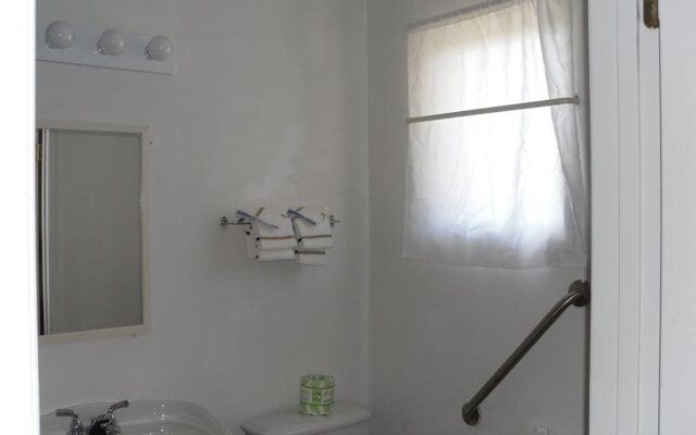 Hotel Bethel - Fort MacLeod, AB