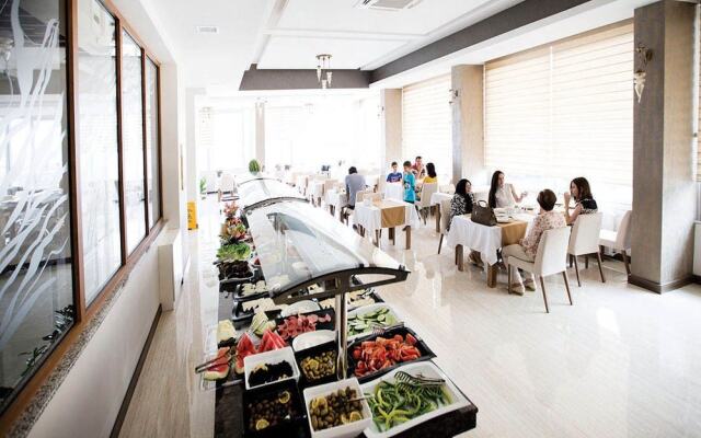 Lavin Otel