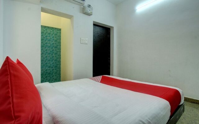 OYO 24597 Dheeran Home Stay