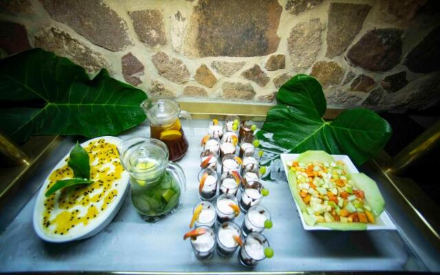 Gooderson DumaZulu Lodge