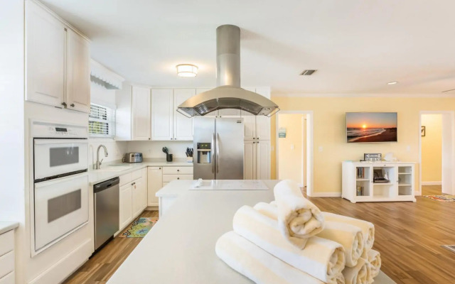 Happy Place - 210 - 55th