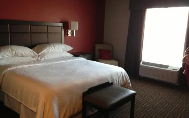 Astoria Hotel & Suites