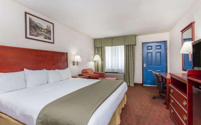 Baymont Inn & Suites Manning