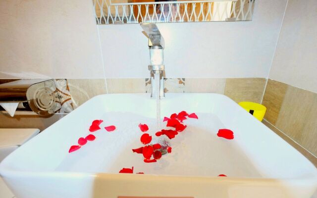 Mari Gold Hotel & Apartment