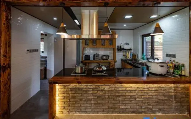 Shanghai Country House Shihu Theme Homestay