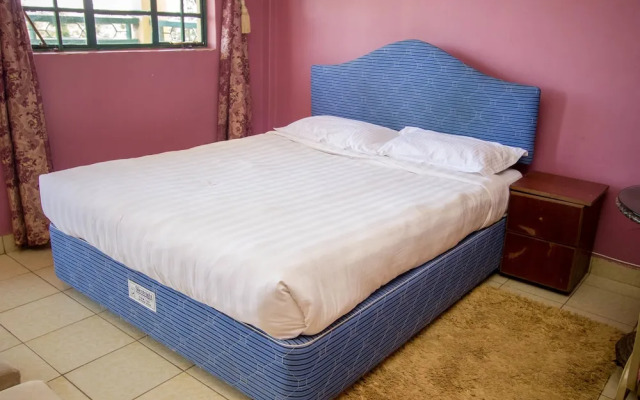 Parkview Safari Hotel and Apartments