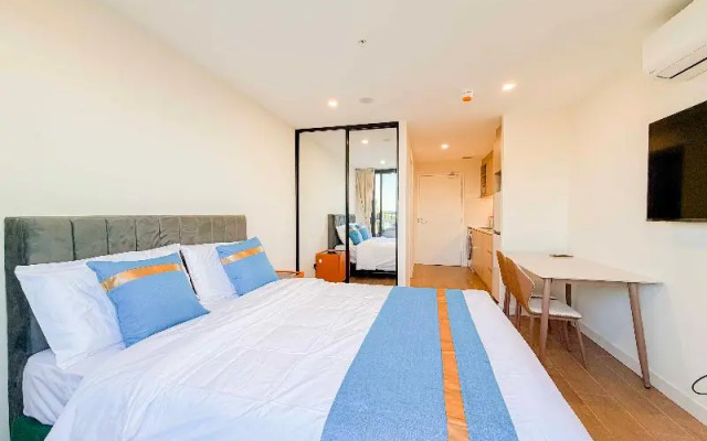 Auburn Studio – Guest Rooms – Sydney