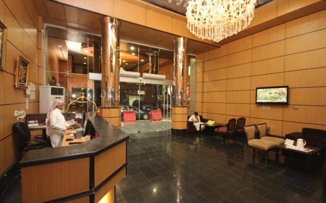 Al Thanaa Alraqi Furnished Apartments