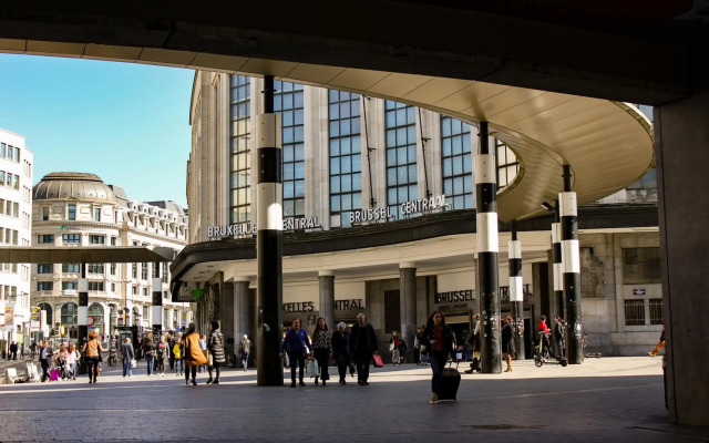 Alma Grand Place Hotel