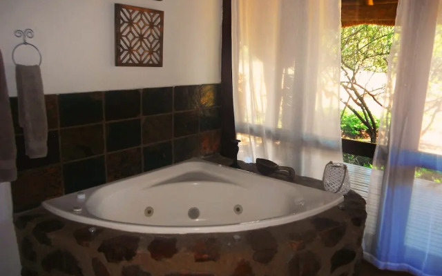 Mangwa Valley Game Lodge & Spa