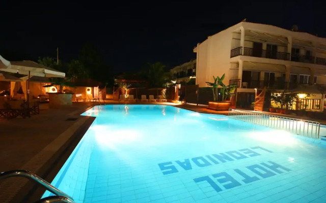 Leonidas Apartments & Suites