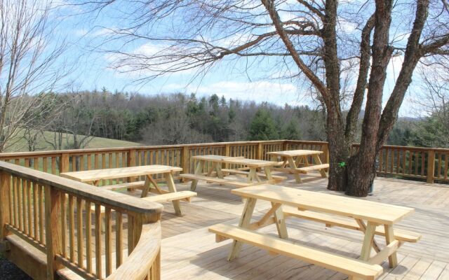 New River Inn and Cabins