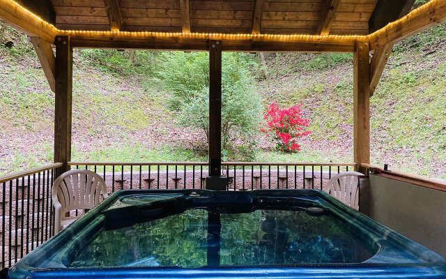 Country Roads By HoneyBear Cabins