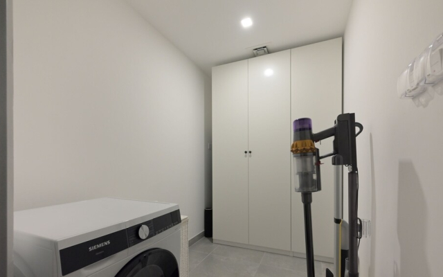 KOHH - 2BR in Stella Maris Tower