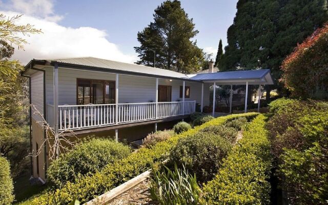 Gumview Cottage