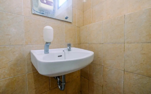 Wonderful Studio at Kebagusan City Apartment