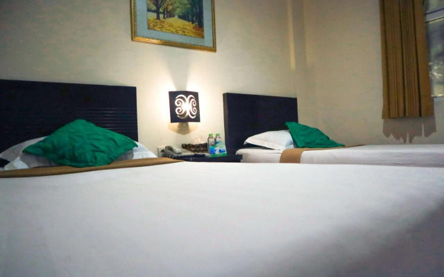 Helios Hotel