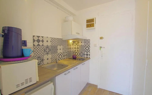 Beau studio à 1 minute de la plage