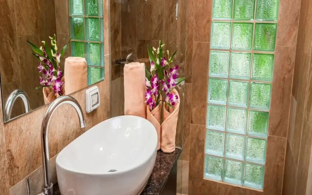 4 Bedroom Beach Front Villa Sea Breeze SDV229B-By Samui Dream Villas