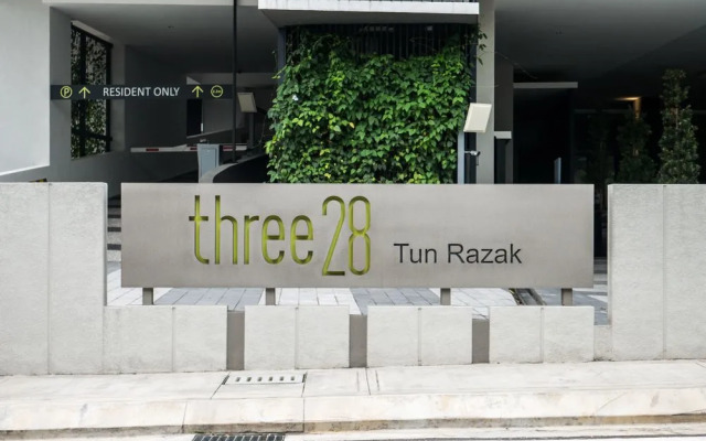 Three28 Tun Razak By Widebed