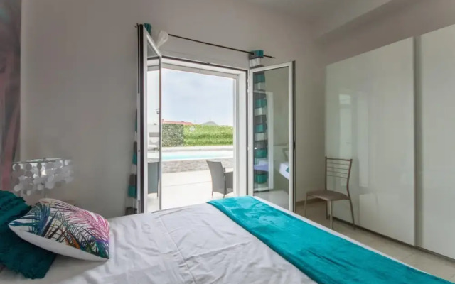 Villa Salemi With Pool