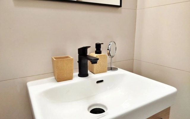 Tsak0ne Apt Near Monastiraki Sights Shops