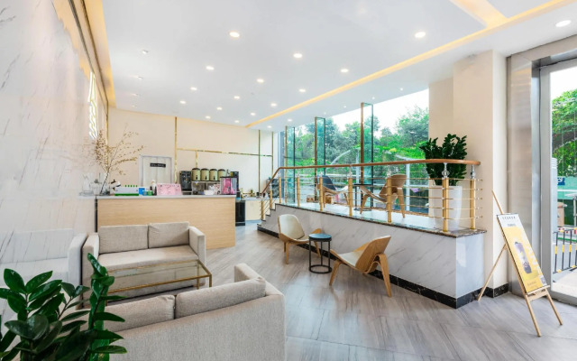 Golden Central Serviced Residence Shenzhen (Upper Hills)