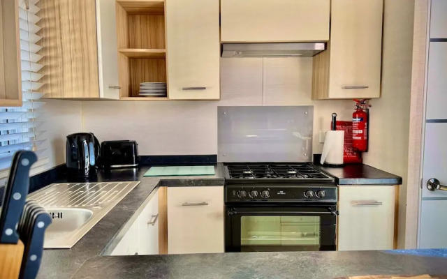 Marton Mere - 3 Bedroom Caravan