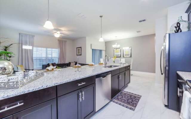 1573 Moon Valley Drive