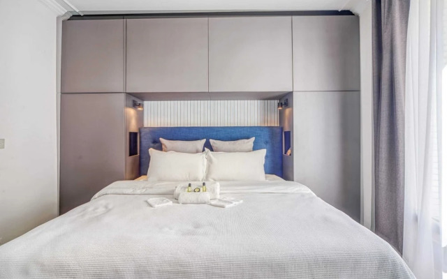 Luxe Apartment Near Père Lachaise Cemetery