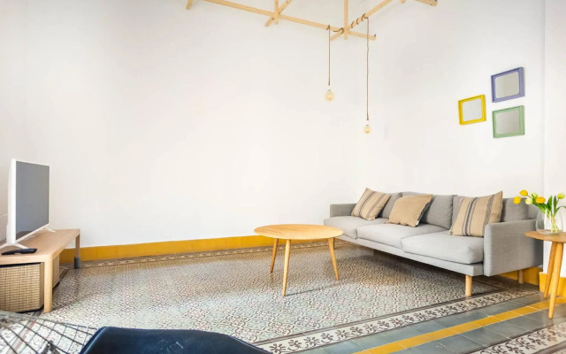 Pop Art , Sunny Apartment near Santa Cruz