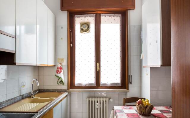 Parma A due passi dall'Ospedale Apartment