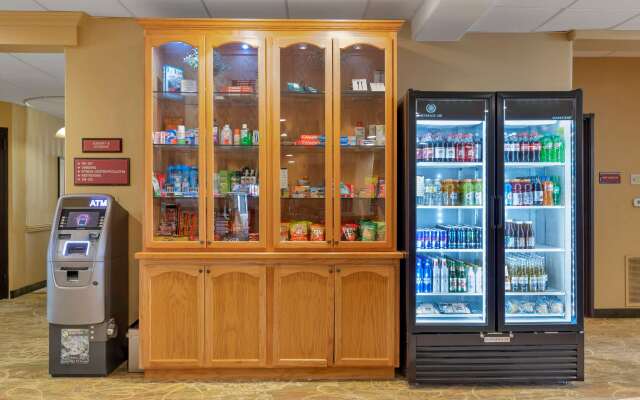 Best Western Plus Swiss Chalet Hotel & Suites