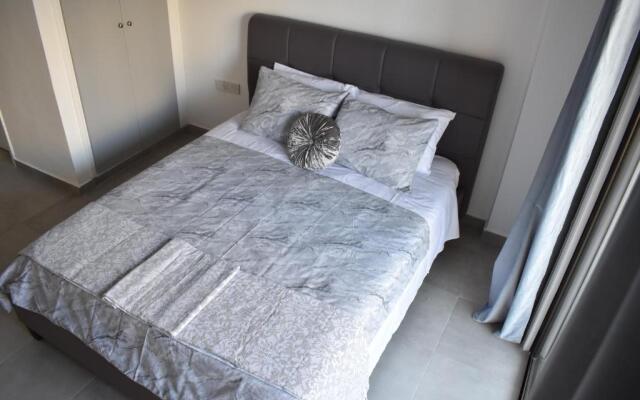 Marias Apartment - in city centre,near beach