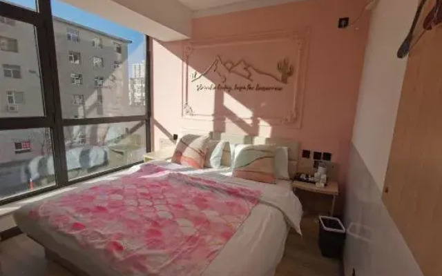 Wowo Art Hotel