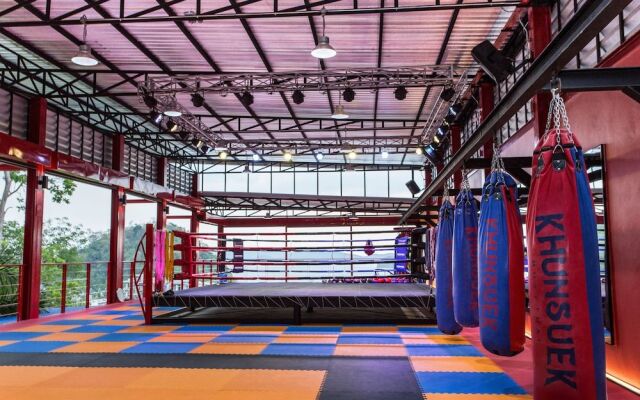 Khunsuek Muay Thai Hostel