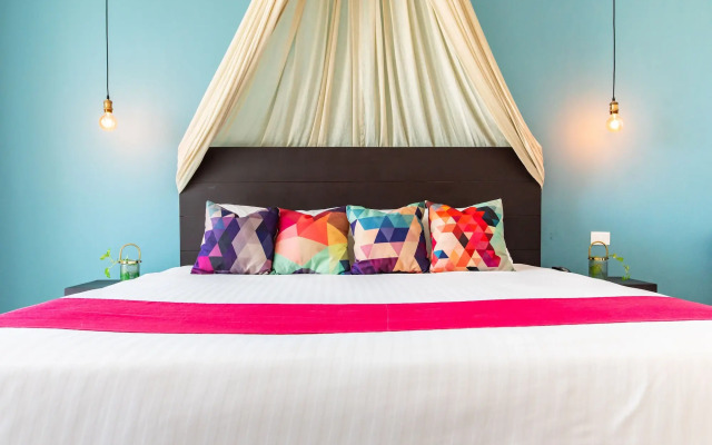 Soho Playa Hotel