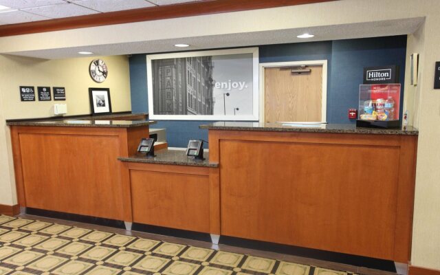 Hampton Inn St. Louis/Westport