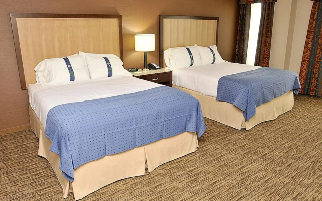 Holiday Inn Hotel & Suites Surrey East Cloverdale by IHG