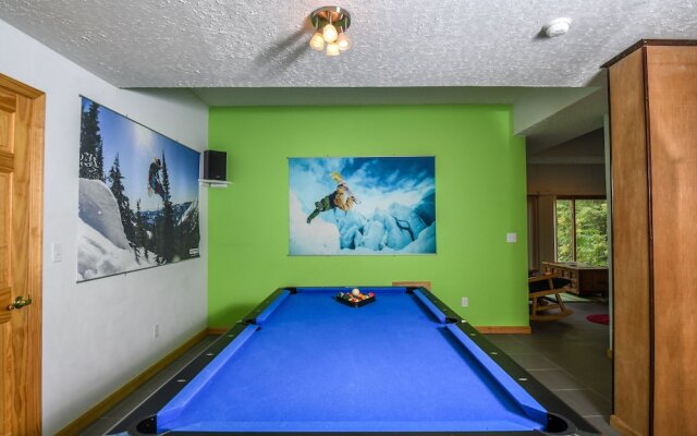 Moon Tower 4 Bedroom House