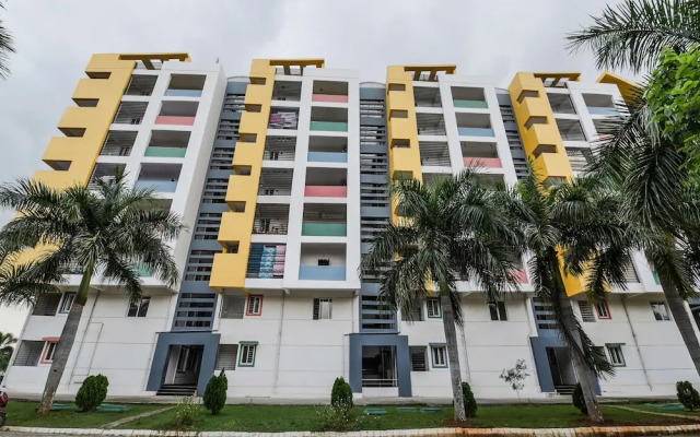 OYO 16653 Green City Service Apartment