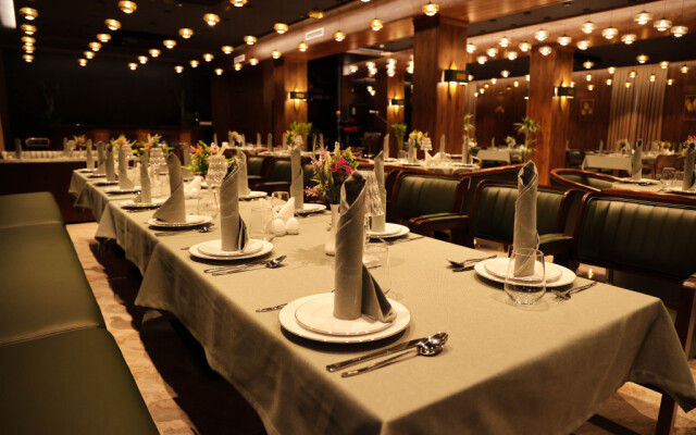 Regal Hotel by Grand