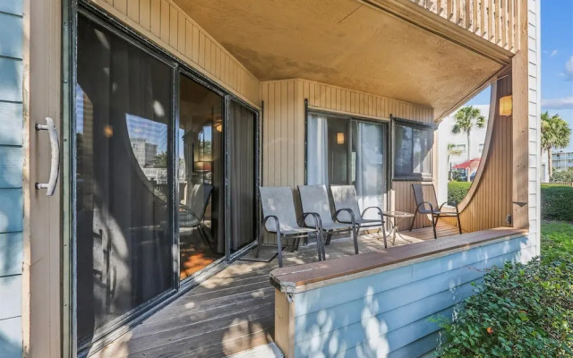 St. Augustine's Oceanfront Oasis: Hibiscus F102