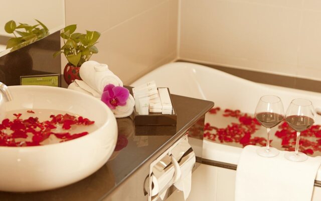 Liberty Hotel Saigon Parkview