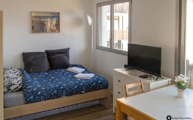 Studio moderne accès plage, piscine et tennis