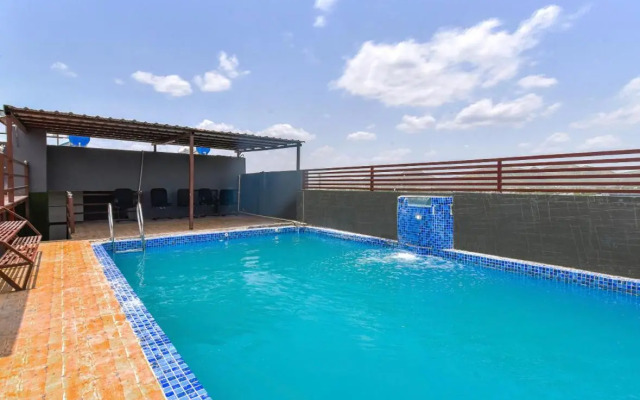 Monika Palace Hotel and Restaurant