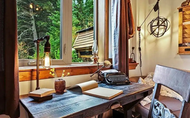 A Suite Retreat - Beyond Bed & Breakfast