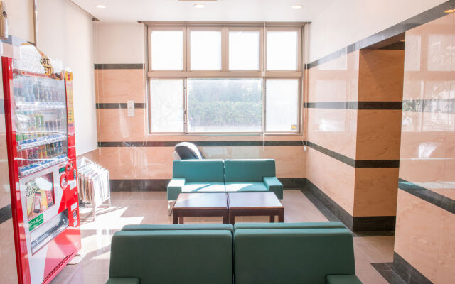 Ariston Inn Kanda Kitakyushu Airport